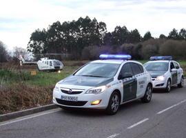 La Guardia Civil rescata con vida a una mujer desaparecida en Cudillero