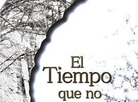 Xuan Bello apadrina la primera novela del joven autor Carlos Coca, \"El tiempo que no he de vivir\"