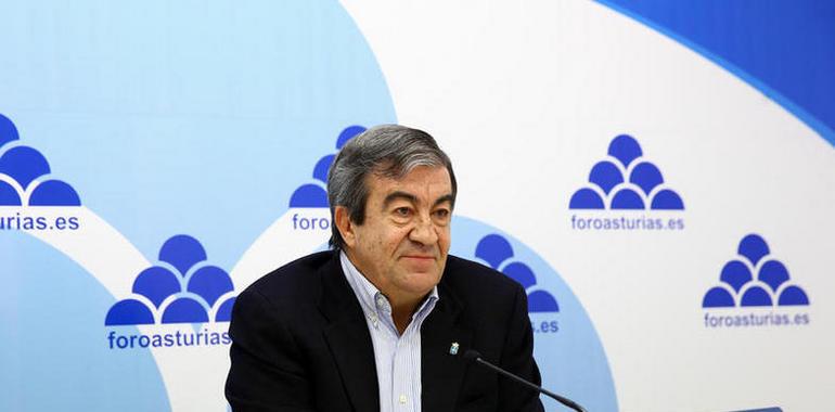 Álvarez-Cascos: “Nosotros creemos en el ferrocarril porque es el transporte del futuro"