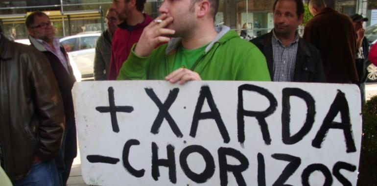 El BOE consuma la política de exterminio de los pescadores asturianos de xarda y chicharru