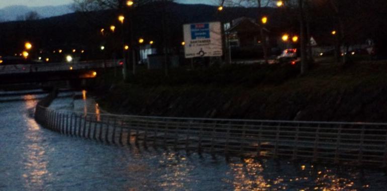 Fernández-Ahúja: “Al fin se cumple la deuda de urbanizar la carretera Piles-Infanzón”