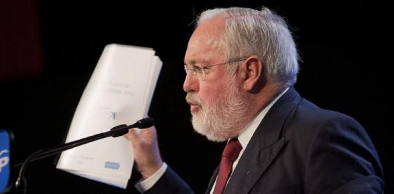 Arias Cañete abre la campaña europea con duros ataques a Zapatero