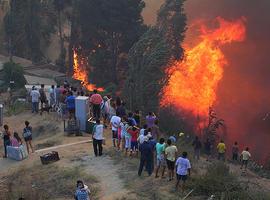 Argentina envía recursos para combatir el incendio forestal de Valparaíso