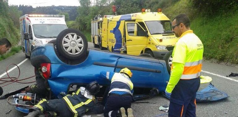 Un herido en accidente de tráfico en Castrillón