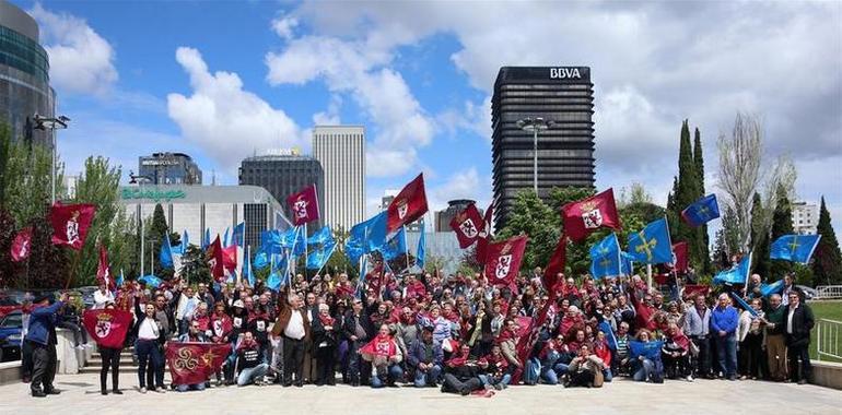 Protesta astur leonesa en Madrid frente a las cacicadas de Rajoy contra el AVE a Asturias