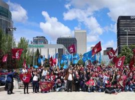 Protesta astur leonesa en Madrid frente a las \cacicadas de Rajoy\ contra el AVE a Asturias