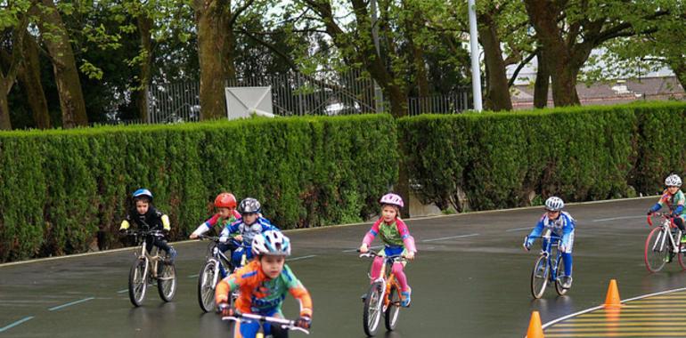 167 Deportistas en el Velódromo de Las Mestas, Gijón