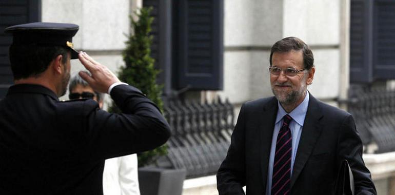 Rajoy asegura a los empresarios que España crecerá por encima de Alemania