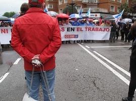 Pino acusa a CEOE y al FMI de querer trabajadores \"de usar y tirar\"