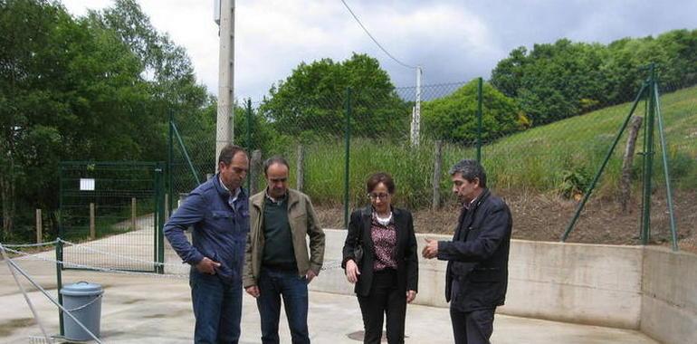 La nueva conducción de aguas a Grandas de Salime busca acabar con la sequía estival