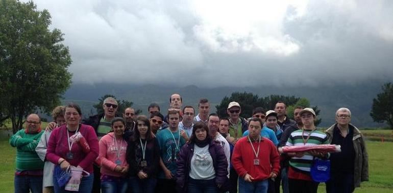 La Escuela de Golf Adaptado de Llanes celebró fin de curso con Don Orione