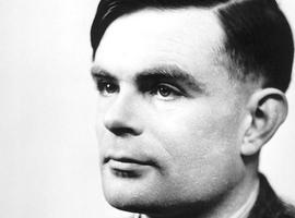 Alan Turing, el hombre que enseñó a pensar a las máquinas