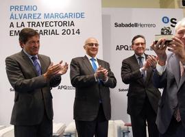 Paco Rodríguez (Reny Picot-Ilas) recibe el premio Álvarez Margaride de los APQ