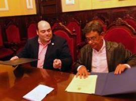 PP y IU firman la ampliación de las ayudas para comedor escolar en Oviedo