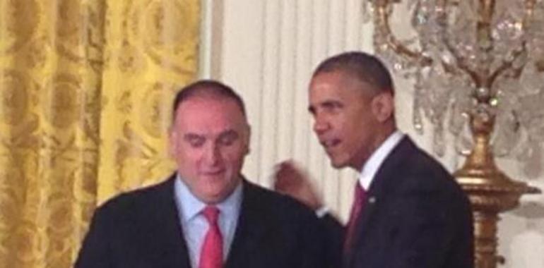 Obama reconoce la aportación del asturiano José Andrés a los EE.UU.