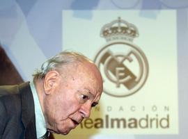 Alfredo di Stéfano sigue "estable dentro de la gravedad"  