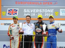 Sandy Stuvik reigns at Silverstone with double win 