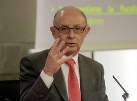 Asturias y Canarias repochan a Montoro que el Estado se beneficie de la mayor parte del déficit