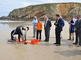 271 socorristas vigilan este verano las 66 playas asturianas con puestos de salvamento