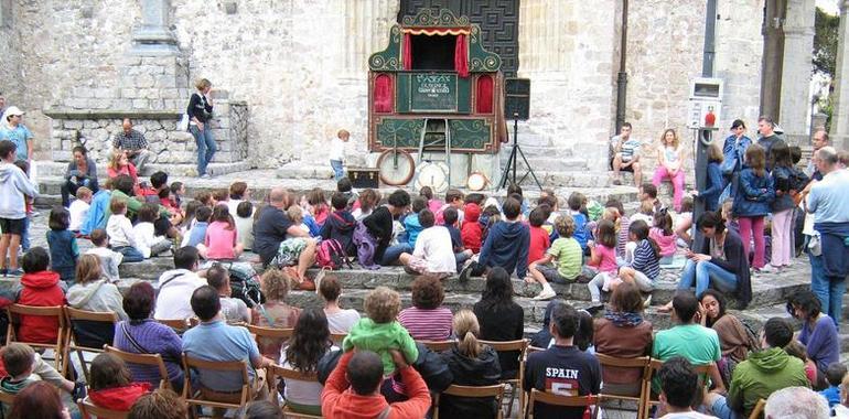 El guignol des Champs Elysées, el más antiguo de París, trae sus marionetas a Llanes