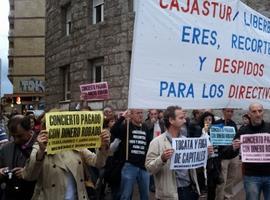 Ayuntamiento de Oviedo renuncia a expedientar a manifestantes de Cajastur por ruidosos