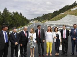 Fernández:el nuevo tramo de la A-8 es "una buena noticia para Asturias"