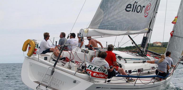 El Beelzebuth IV, de Richard Bedere, repite triunfo en la regata El Gaitero