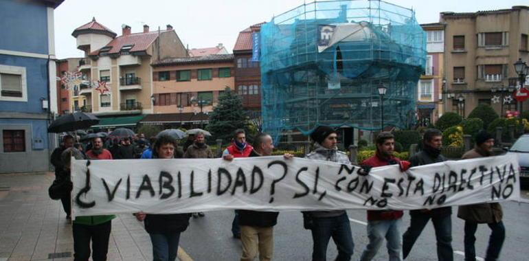 IU Asturias apoya la marcha de los trabajadores del Matadero Central