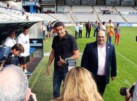 Caunedo celebra el compromiso "a largo plazo" del grupo Carso al Real Oviedo