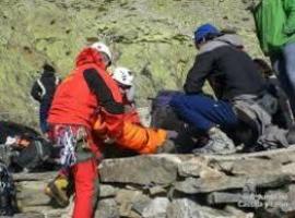 Montañera gijonesa rescatada en el Pirineo oscense tras romperse un tobillo