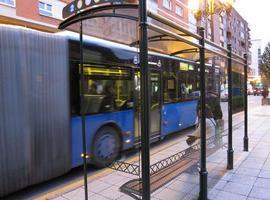 El PSOE culpa del "caos" en el bus de Oviedo al Ayuntamiento por no iniciar el Plan de Movilidad