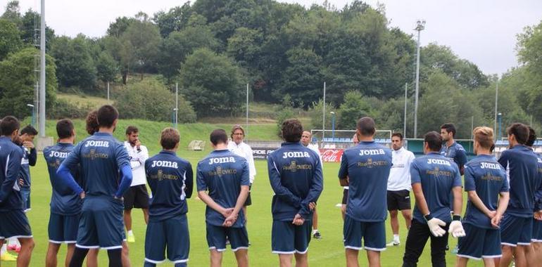 El Real Oviedo prepara su estreno ligero ante el sporting B