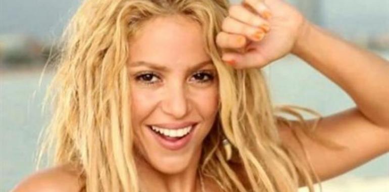 Un xuez dictamina que Shakira plaxól so cantar Loca