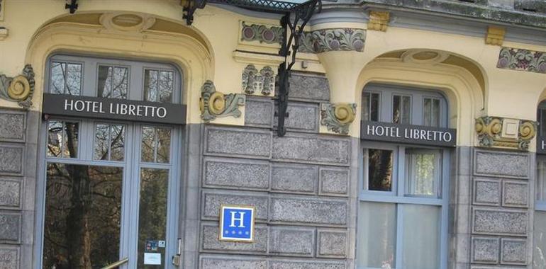 En Asturias suben los viajeros pero bajan las pernoctaciones en hoteles