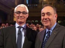 Leaders battle in final Scottish independence debate  