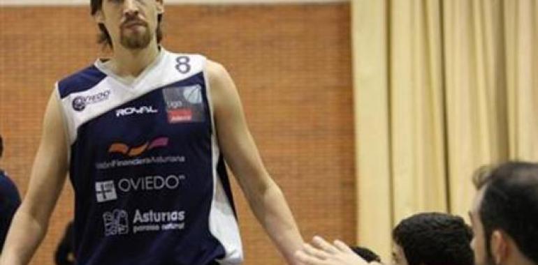 Agustín Prieto jugará una temporada más en el Unión Financiera Baloncesto Oviedo