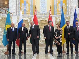 Encuentro presidentes Putin y Poroshenko en Minsk decisivo para la paz mundial