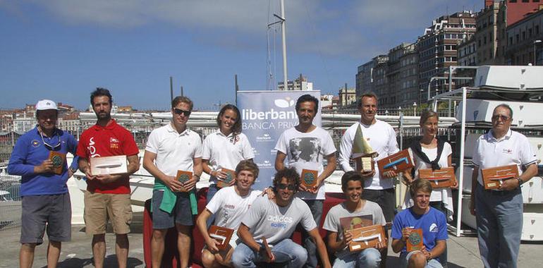 Pedro y Sofía Barreto ganan el Campeonato europeo de Snipe en una emocionante competición