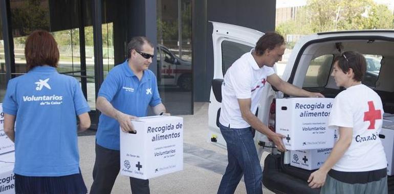 Voluntarios de la Caixa recogen en Asturias más de 2.000 kilos de alimentos