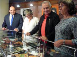 Victor Manuel, el escritor de canciones, en la Biblioteca de Asturias