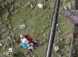 Rescatado un senderista indispuesto en Parres, sierra del Sueve