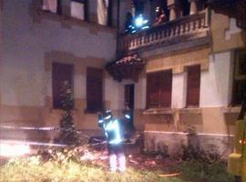 #Sucesos Arde un palacio en Lugones (Siero)