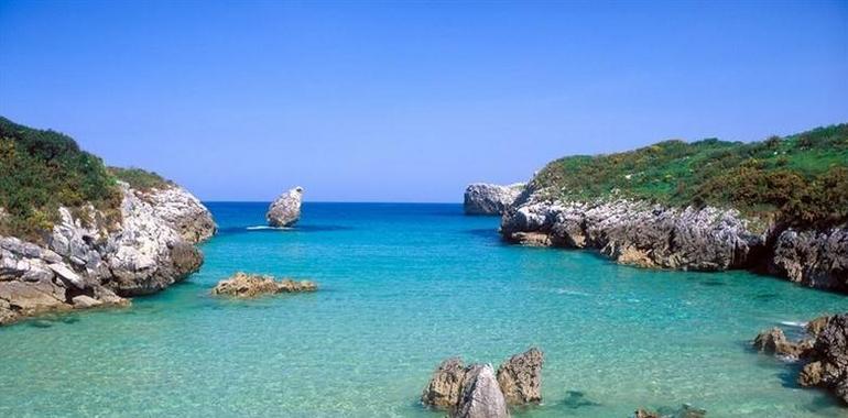 Llanes entre las mejores playas para el baño en septiembre