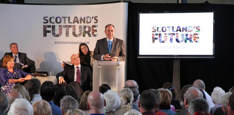 #Alex #Salmond: Primer ministro de #Escocia renuncia tras derrota  