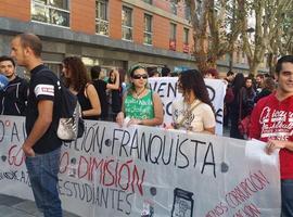 Los estudiantes secundan mayoritariamente la huelga convocada por el SE