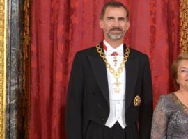 Reyes de España ofrecen cena de gala en honor a la Presidenta Bachelet