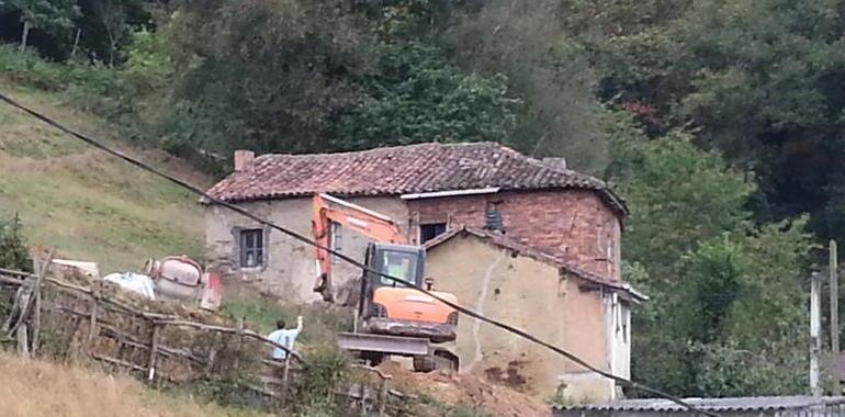 Ecologistas de Asturias alega contra una antena de telefonía en San Martín del Rey Aurelio