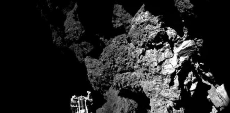 #Philae envía primera fotografía tomada desde la superficie del cometa  