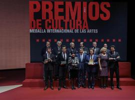 #Raphael, #Segura, #Concha #Velasco y #Arsuaga reciben el homenaje a la Cultura de Madrid