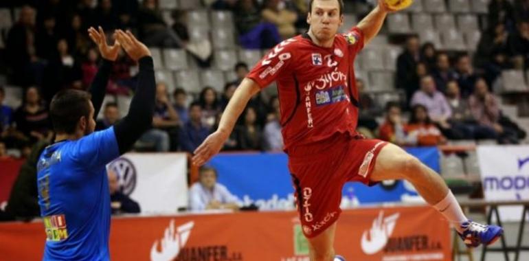 El #Juanfersa #Gijón y #Djordje #Golubovic rescinden el contrato de mutuo acuerdo